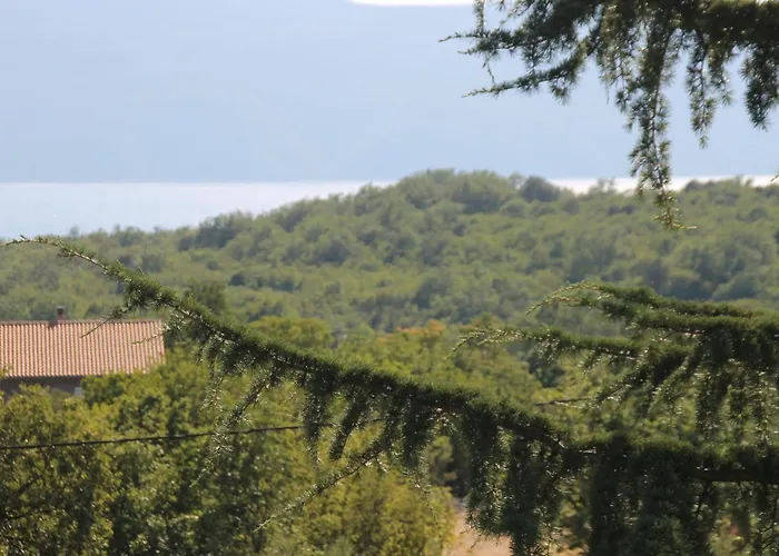 Dom wakacyjny Romantisches Mit Grossem Garten 1200 Qm, Nah Zu Einem Schoenen Skrbčići