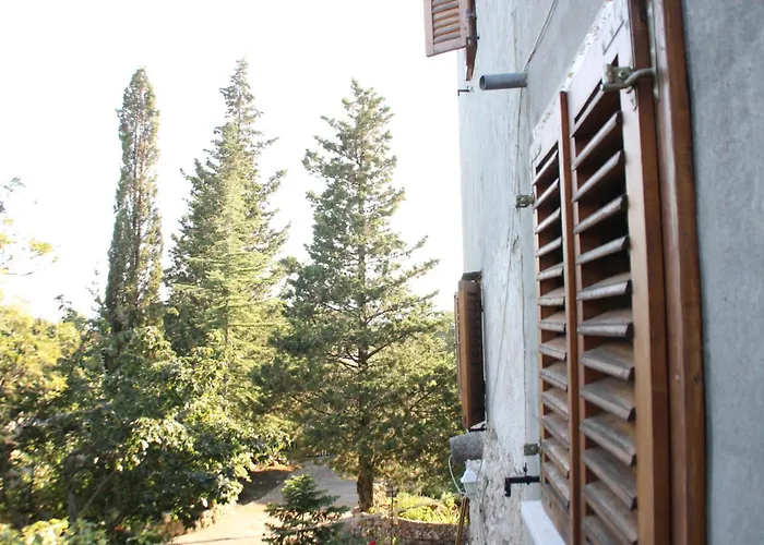 Romantisches Mit Grossem Garten 1200 Qm, Nah Zu Einem Schoenen * Skrbčići